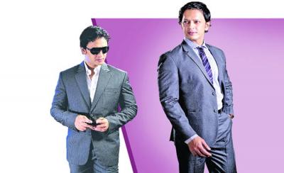 Onlayn porno: Olomon ayolni sikadi