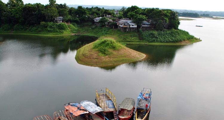 অপরুপ সৌন্দর্য্যের কাপ্তাই লেক