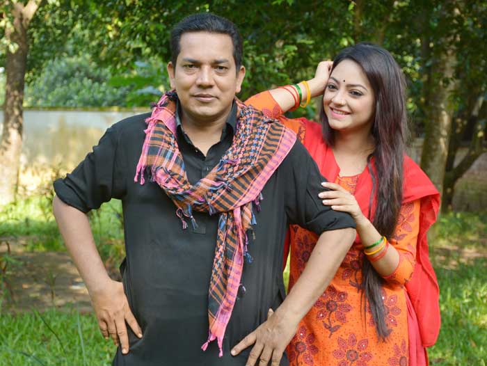 প্রাপ্তিতে হাসান জাহাঙ্গীর ও ইশানা